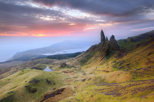 Fotografie – Old Man of Storr před východem slunce